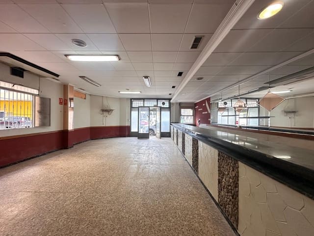 Commercieel te koop in L'Alcúdia - € 180.000 (Ref: 8948731)