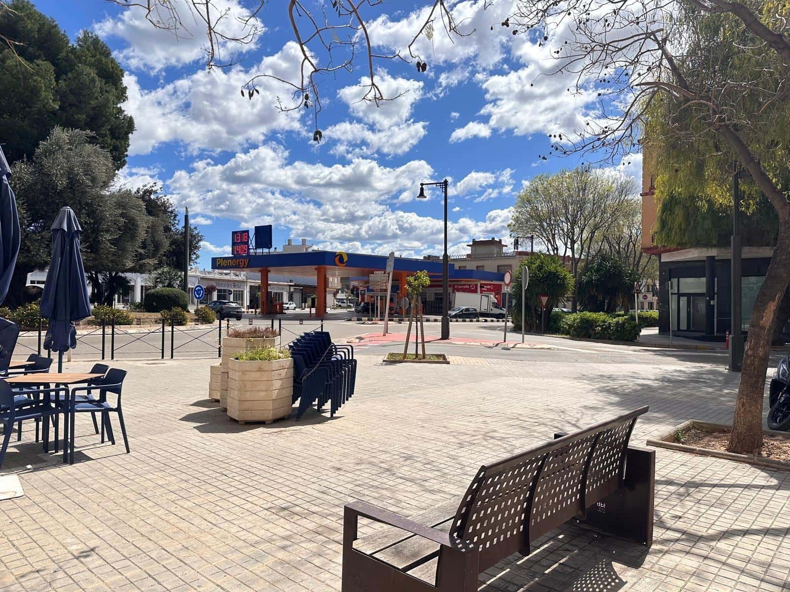 Erhverv til salg i L'Alcudia - € 180.000 (Ref: 8948731)