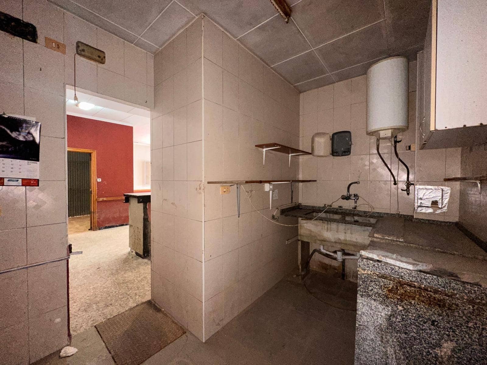 Erhverv til salg i L'Alcudia - € 180.000 (Ref: 8948731)