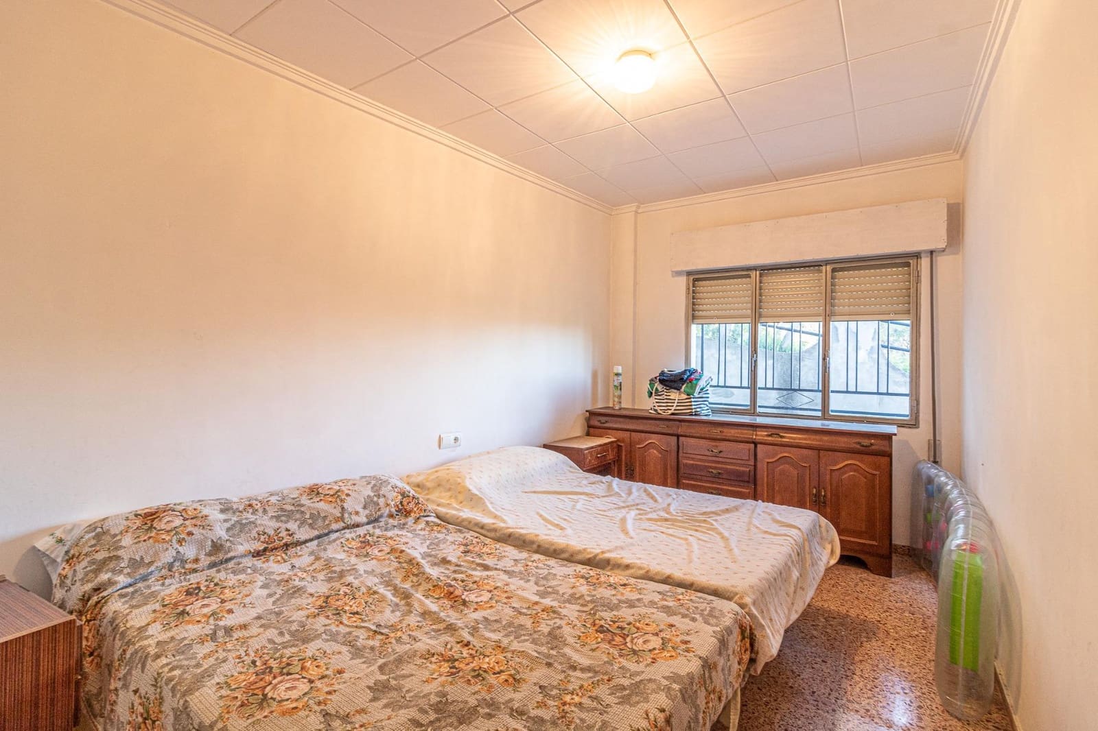 4 soveværelse Finca/Landehus til salg i Carlet med swimmingpool - € 200.000 (Ref: 8948732)