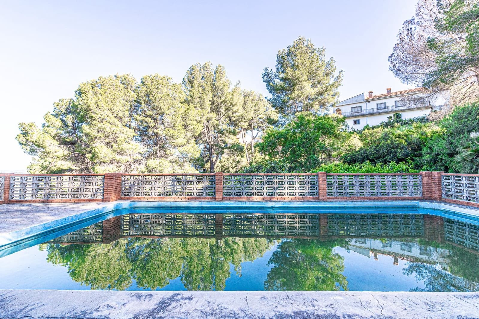 4 soveværelse Finca/Landehus til salg i Carlet med swimmingpool - € 200.000 (Ref: 8948732)