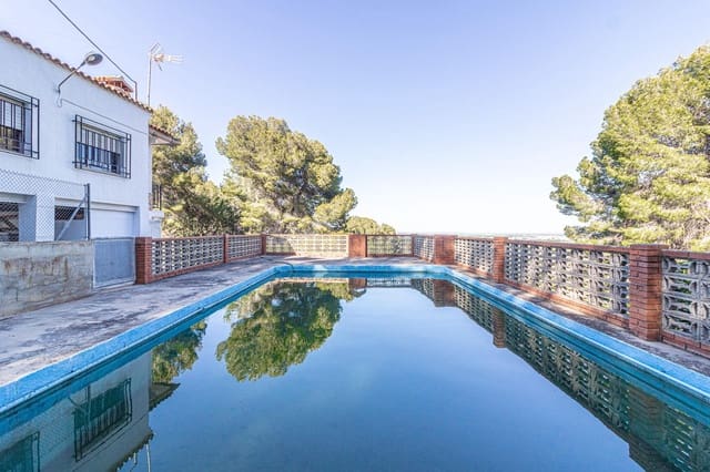 4 soverom Finca/Herregård til salgs i Carlet med svømmebasseng - € 200 000 (Ref: 8948732)