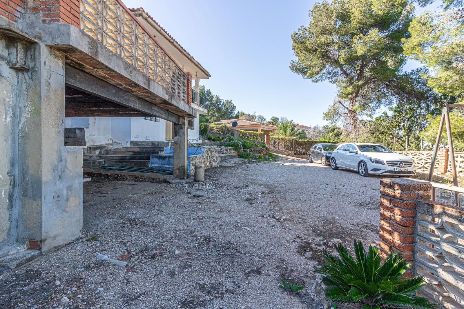 4 soveværelse Finca/Landehus til salg i Carlet med swimmingpool - € 200.000 (Ref: 8948732)