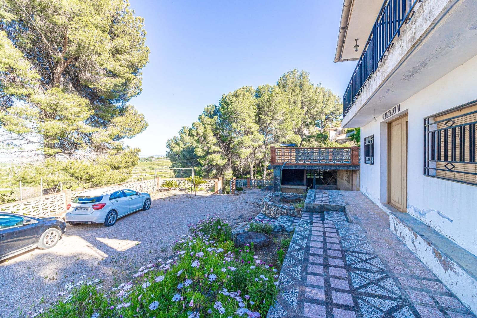 4 soveværelse Finca/Landehus til salg i Carlet med swimmingpool - € 200.000 (Ref: 8948732)