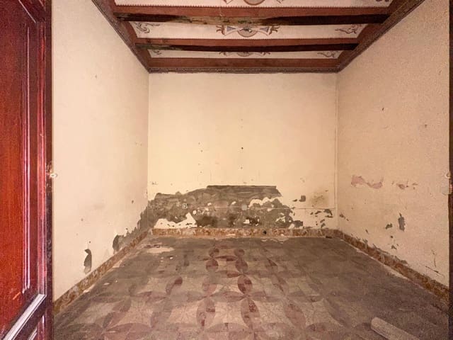 3 bedroom Townhouse for sale in Masalavés - € 60,000 (Ref: 8948736)