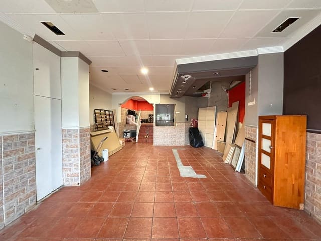 Commercial for sale in Carlet - € 47,000 (Ref: 8972696)