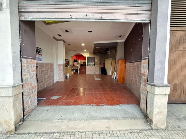 Commercial for sale in Carlet - € 47,000 (Ref: 8972696)