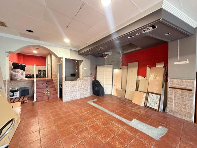 Commercial for sale in Carlet - € 47,000 (Ref: 8972696)