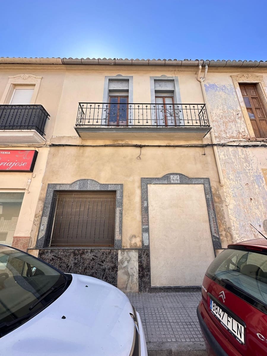 Ruine à vendre à Carlet - 85 000 € (Ref: 8972697)