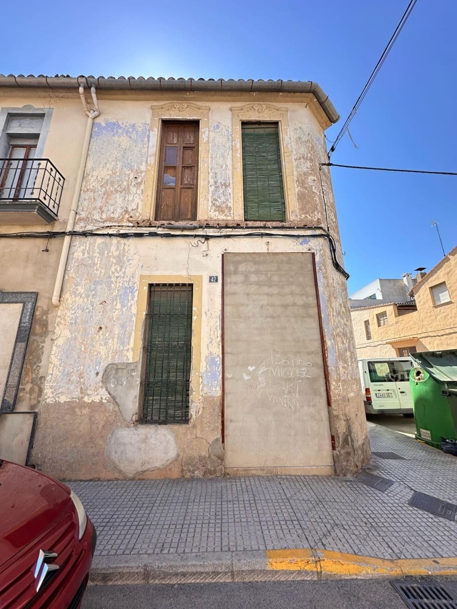 Ruine à vendre à Carlet - 95 000 € (Ref: 8972698)