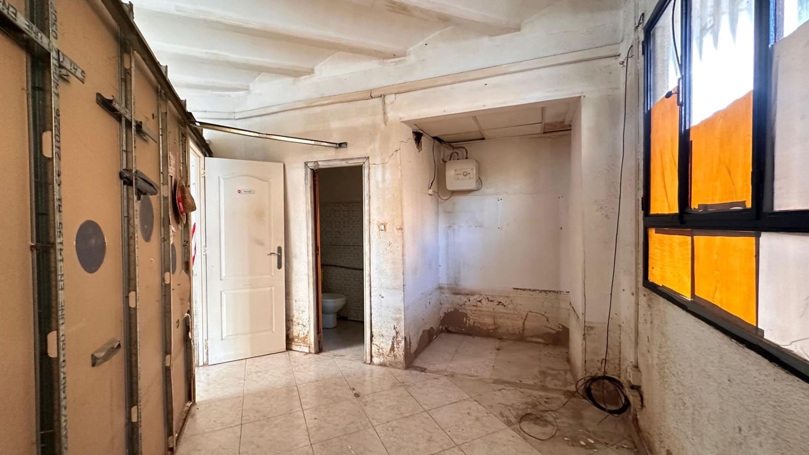 Komercyjne do wynajęcia w L'Alcudia - 550 € (Ref: 8988663)