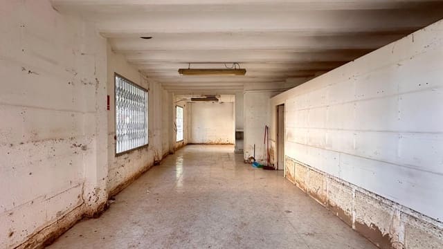 Commercieel te huur in L'Alcúdia - € 550 (Ref: 8988663)