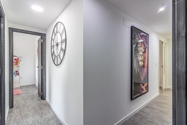 3 makuuhuone Asunto myytävänä paikassa Carlet mukana 
autotalli - 150 000 € (Ref: 8993945)