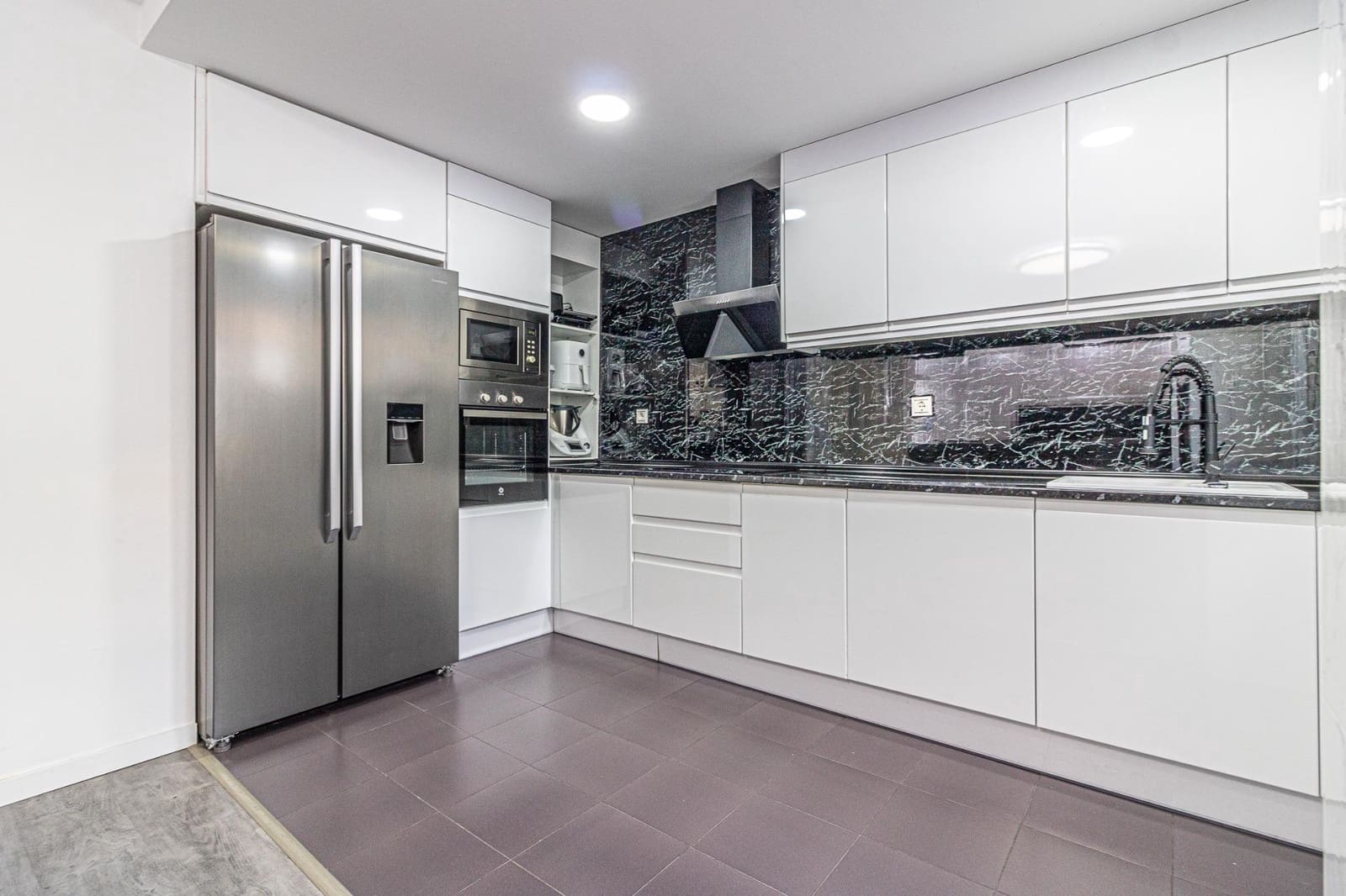 3 sypialnia Mieszkanie na sprzedaż w Carlet z garażem - 150 000 € (Ref: 8993945)