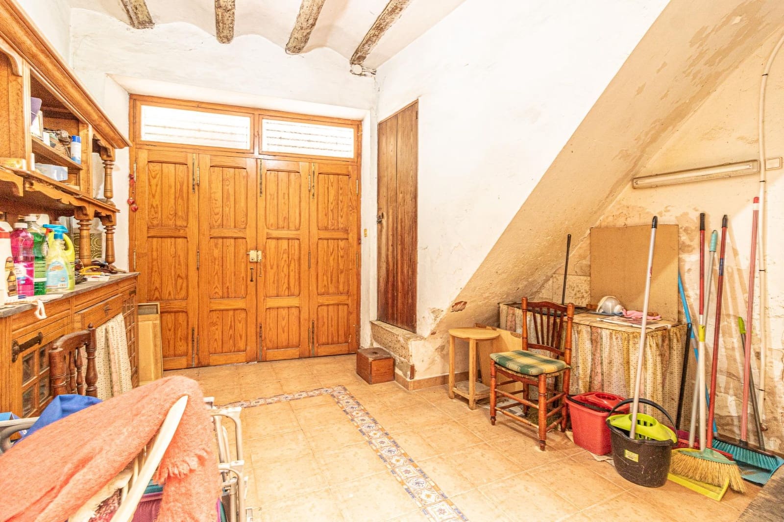 5 sypialnia Dom na sprzedaż w Manuel z garażem - 140 000 € (Ref: 9360129)