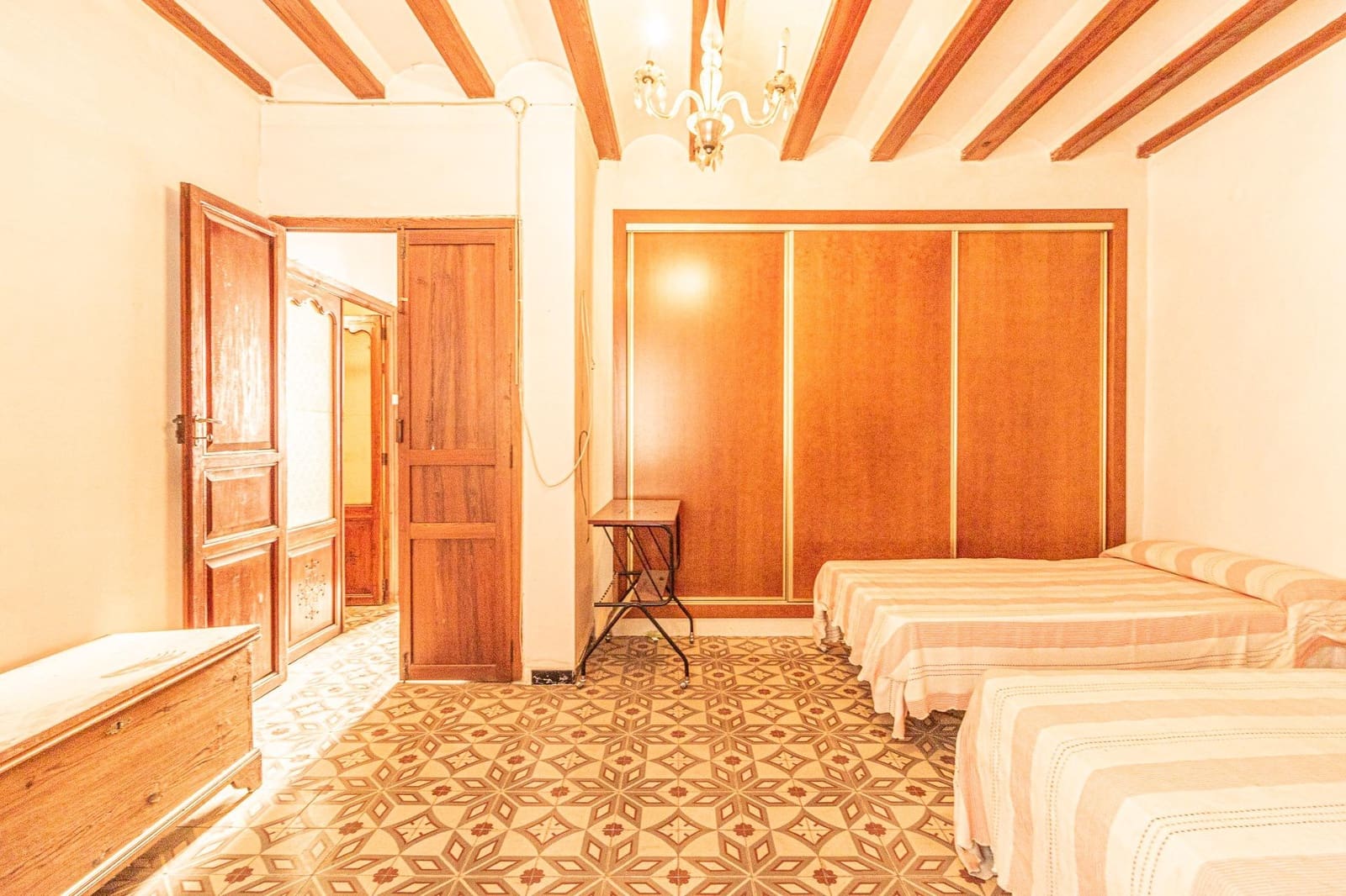 5 sypialnia Dom na sprzedaż w Manuel z garażem - 140 000 € (Ref: 9360129)