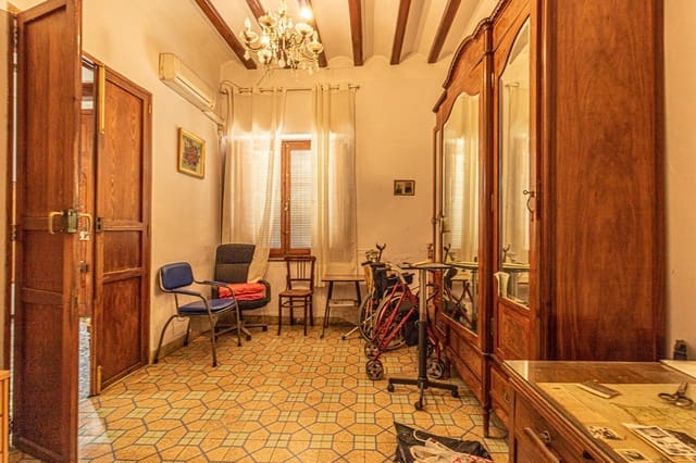 5 bedroom Townhouse for sale in Manuel with garage - € 140,000 (Ref: 9360129)