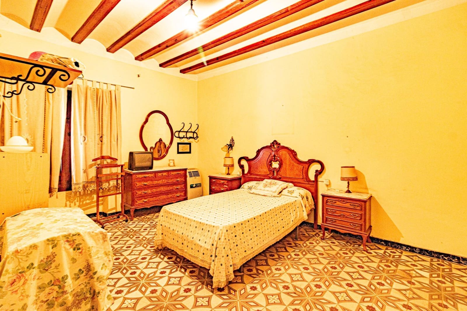 5 sypialnia Dom na sprzedaż w Manuel z garażem - 140 000 € (Ref: 9360129)