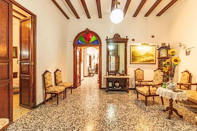 5 bedroom Townhouse for sale in Manuel with garage - € 140,000 (Ref: 9360129)