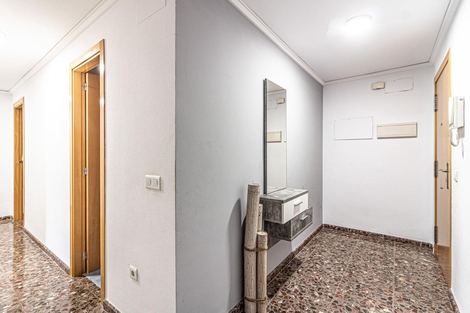 3 slaapkamer Flat te koop in Carlet met garage - € 155.000 (Ref: 9360130)