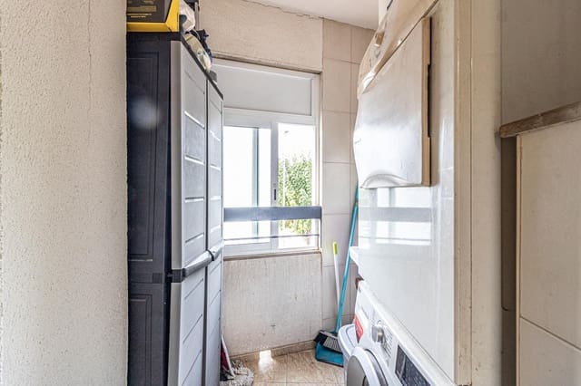 3 slaapkamer Flat te koop in Carlet met garage - € 155.000 (Ref: 9360130)