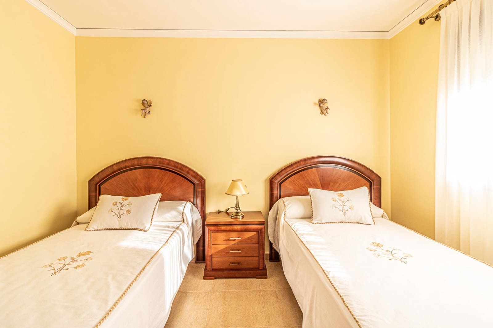 6 sovrum Villa till salu i Alberic med pool garage - 450 000 € (Ref: 9360131)