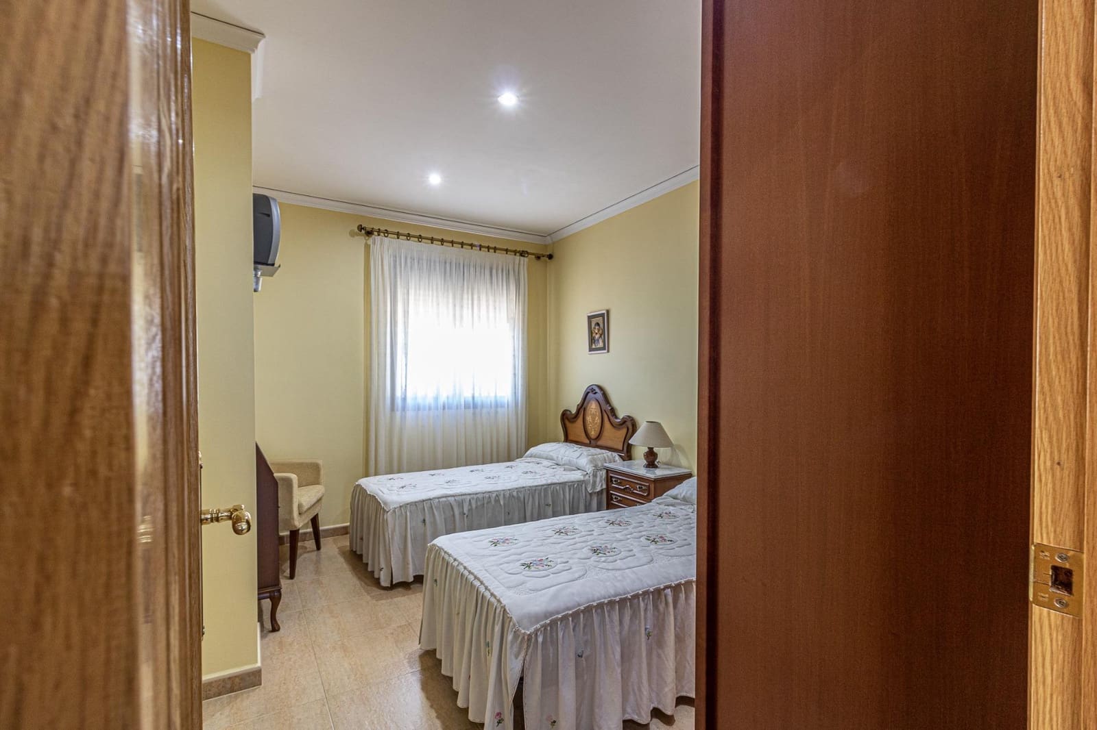 6 sovrum Villa till salu i Alberic med pool garage - 450 000 € (Ref: 9360131)