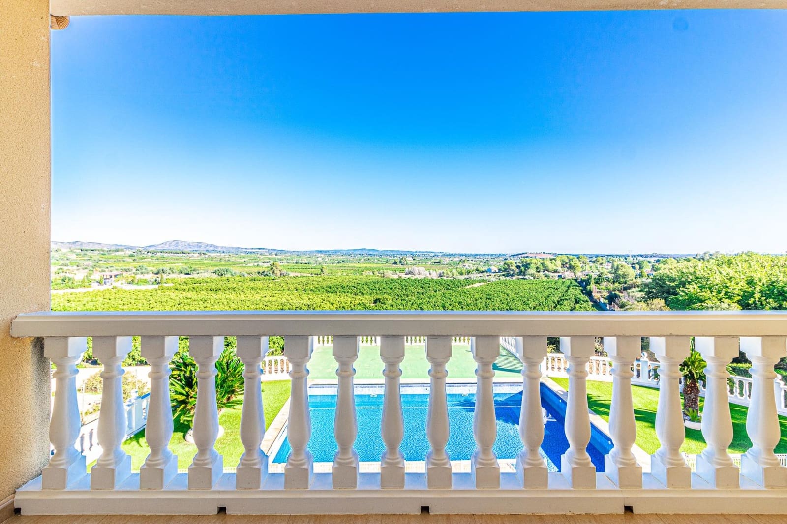 6 sovrum Villa till salu i Alberic med pool garage - 450 000 € (Ref: 9360131)