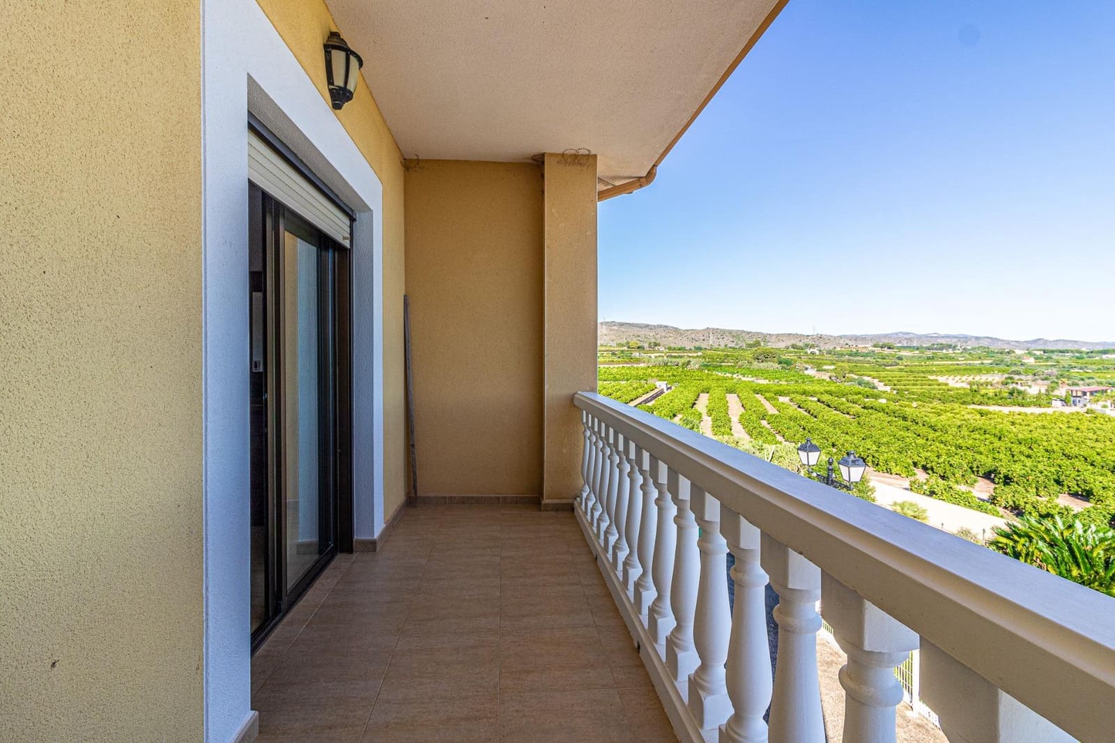 6 sovrum Villa till salu i Alberic med pool garage - 450 000 € (Ref: 9360131)