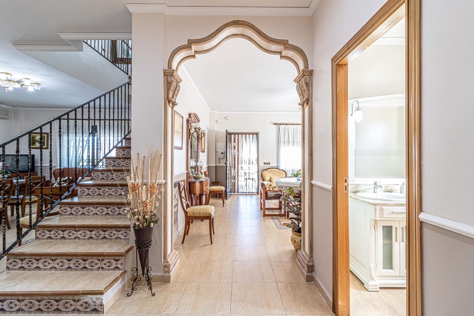 6 sovrum Villa till salu i Alberic med pool garage - 450 000 € (Ref: 9360131)