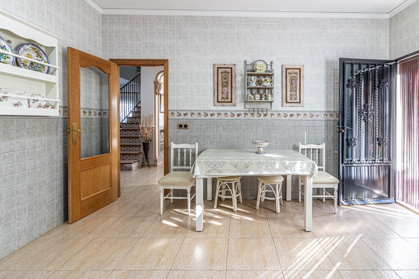 6 sovrum Villa till salu i Alberic med pool garage - 450 000 € (Ref: 9360131)