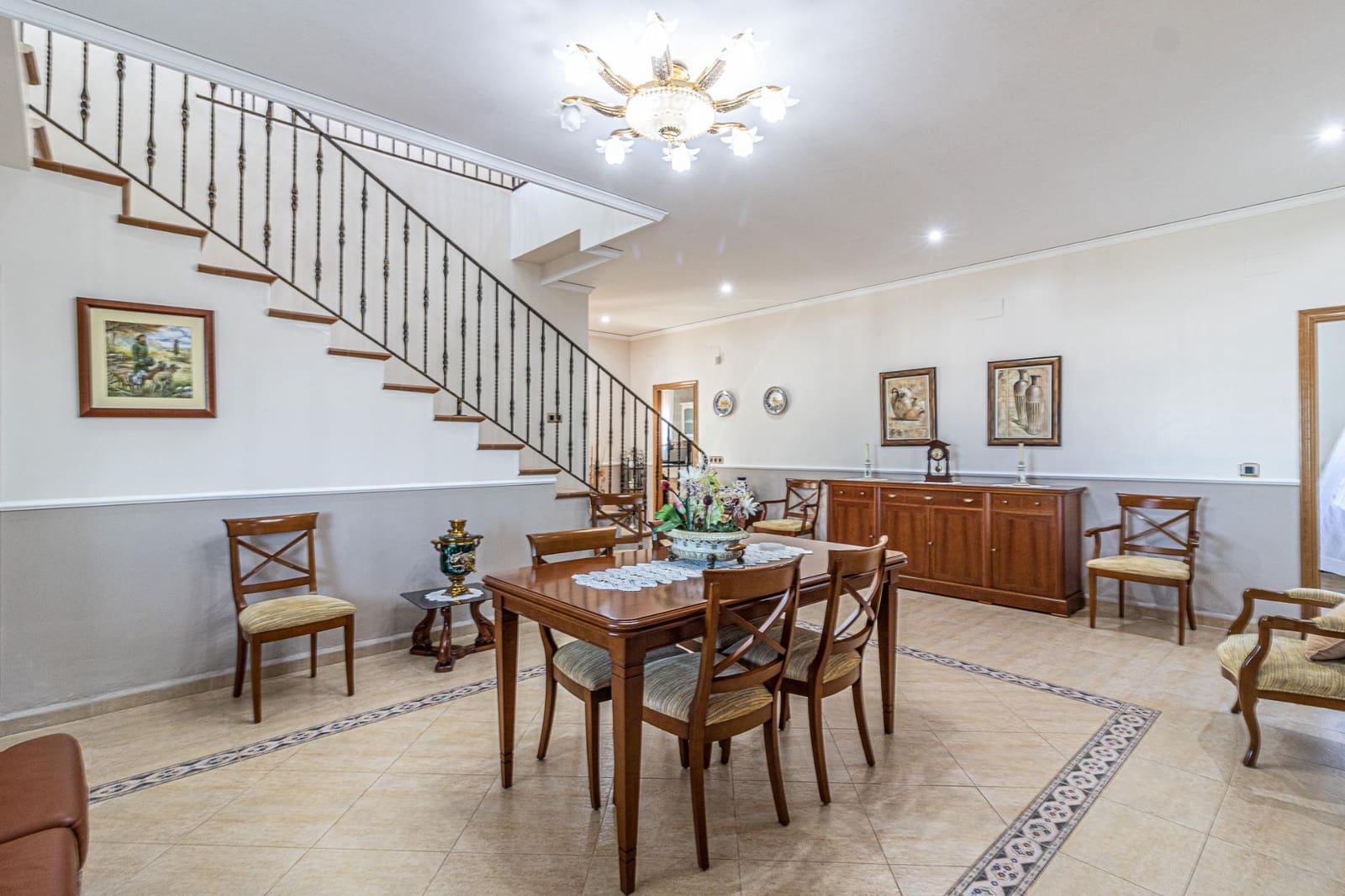 6 sovrum Villa till salu i Alberic med pool garage - 450 000 € (Ref: 9360131)