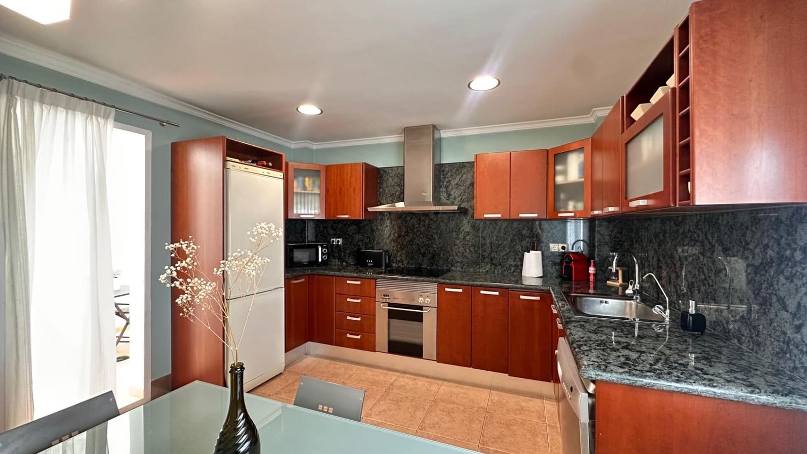 5 bedroom Townhouse for sale in Alginet with garage - € 299,000 (Ref: 9360141)