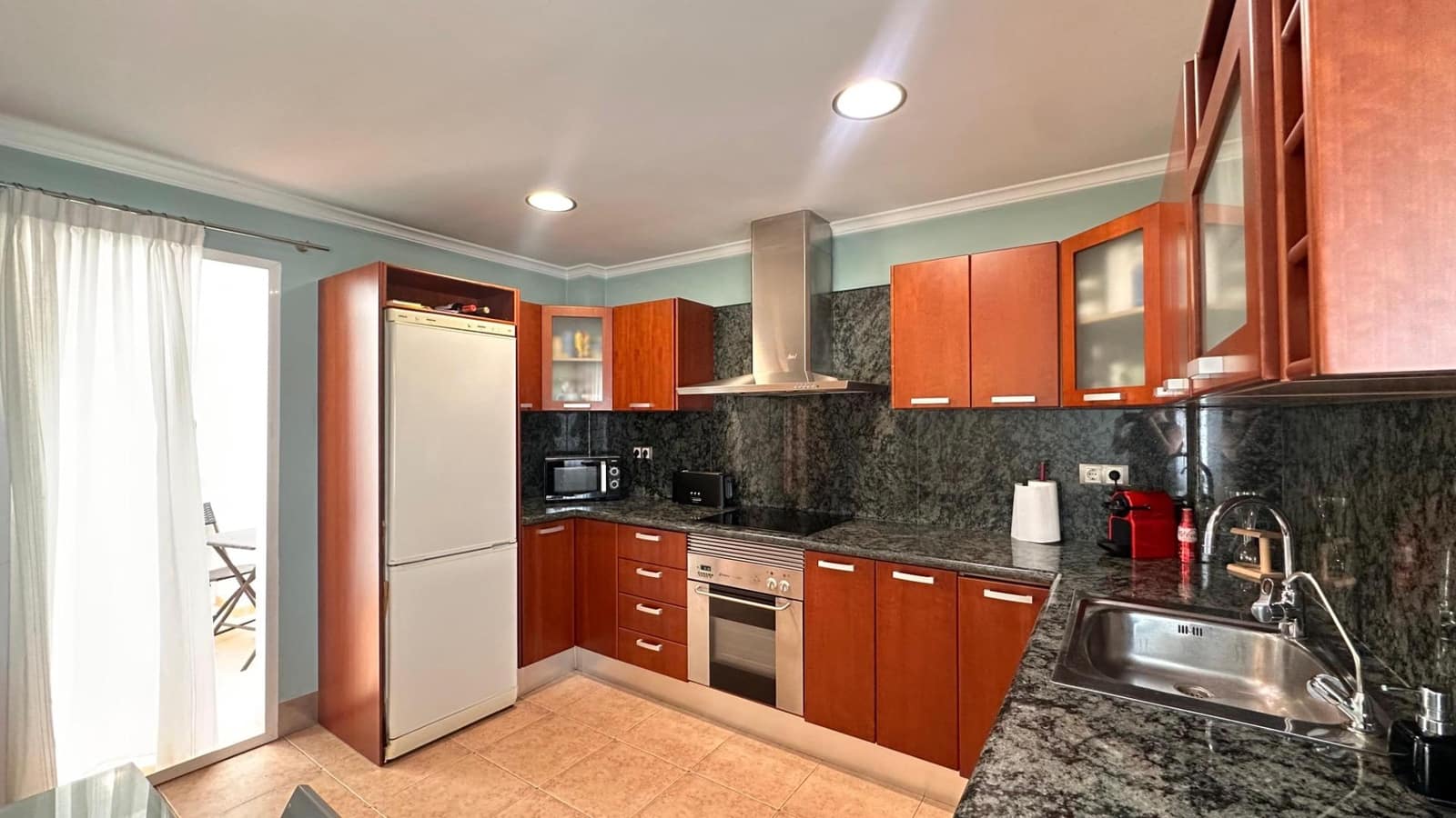 5 bedroom Townhouse for sale in Alginet with garage - € 299,000 (Ref: 9360141)