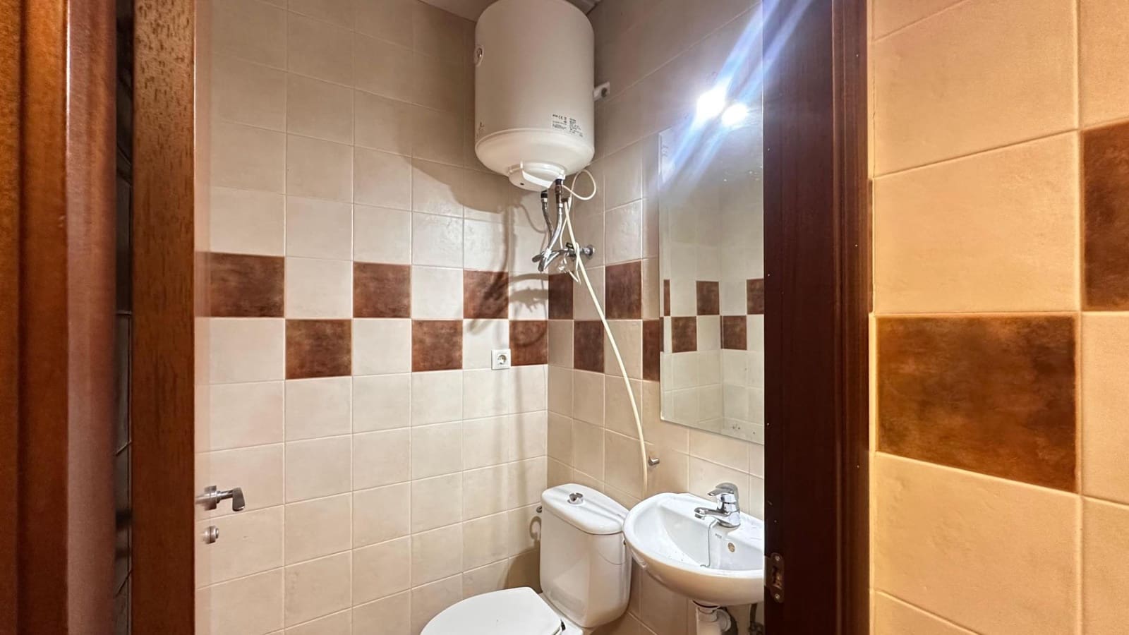 5 bedroom Townhouse for sale in Alginet with garage - € 299,000 (Ref: 9360141)