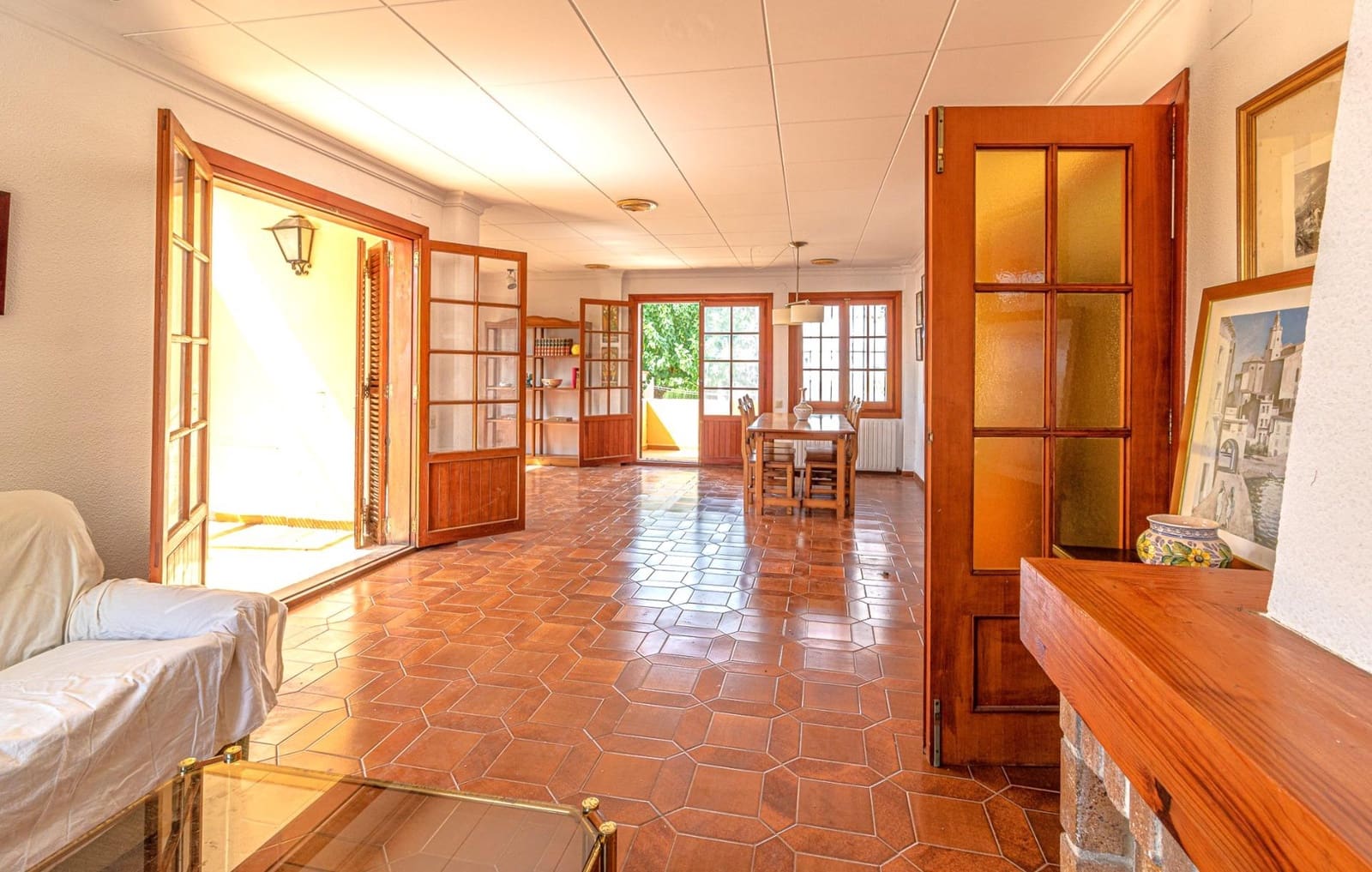5 bedroom Villa for sale in Carlet with pool garage - € 410,000 (Ref: 9360142)