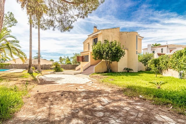 5 bedroom Villa for sale in Carlet with pool garage - € 410,000 (Ref: 9360142)