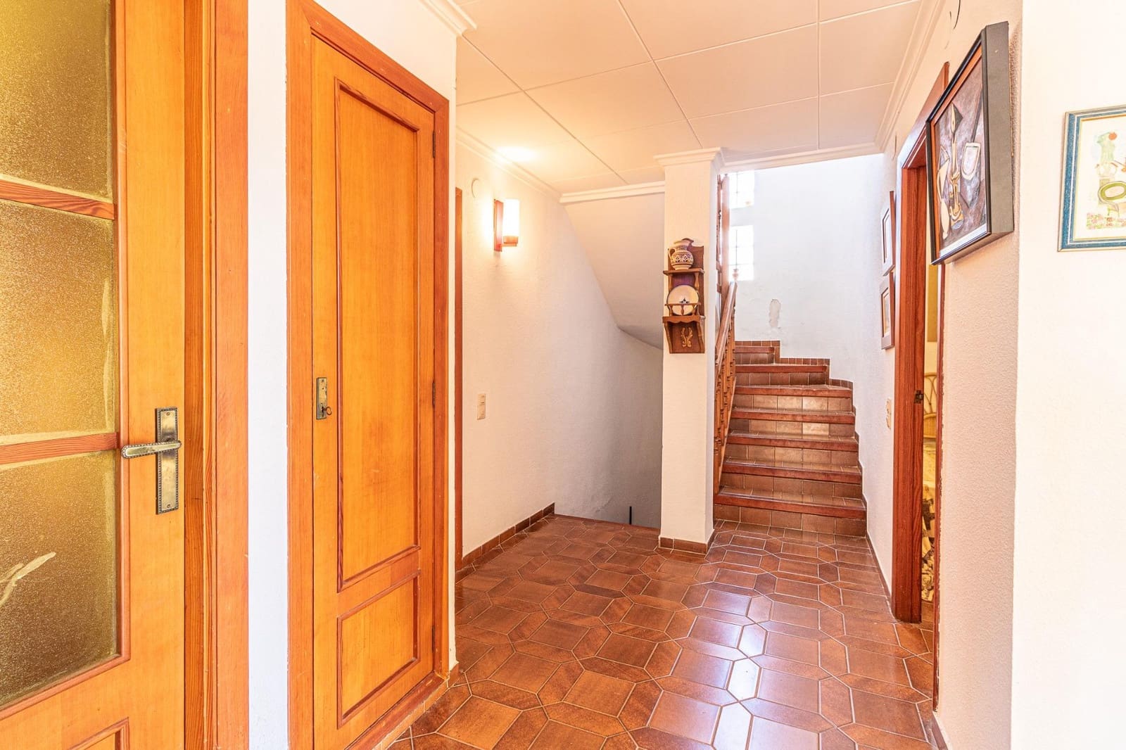 5 bedroom Villa for sale in Carlet with pool garage - € 410,000 (Ref: 9360142)