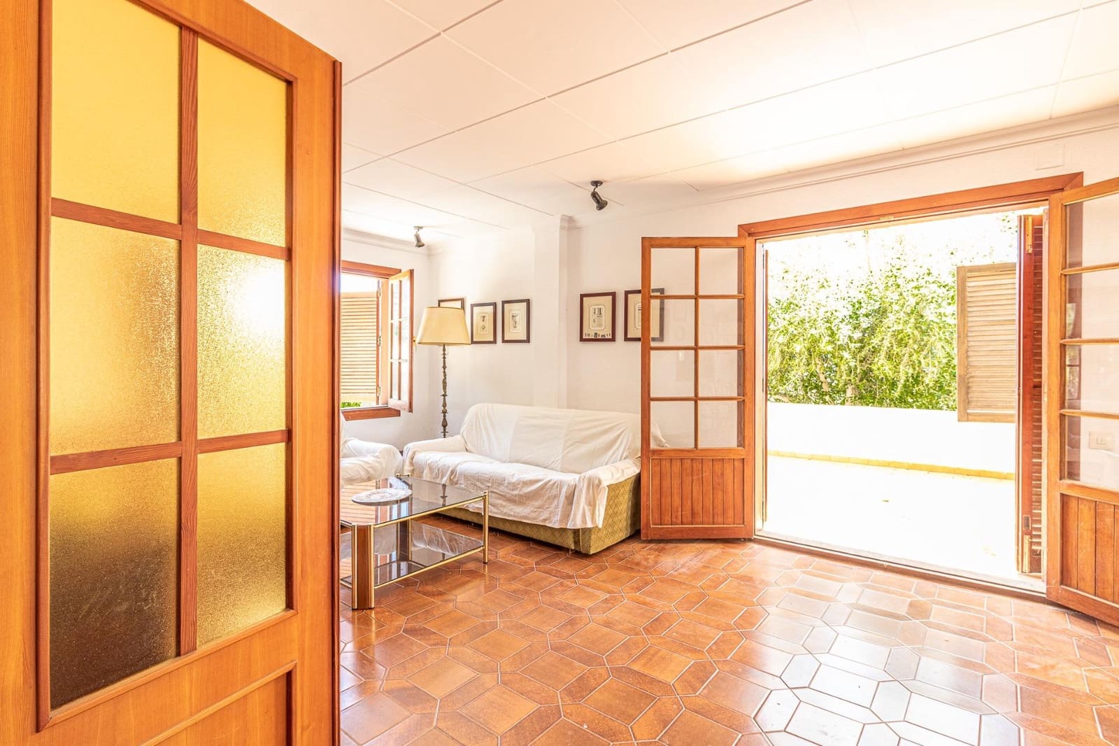 5 bedroom Villa for sale in Carlet with pool garage - € 410,000 (Ref: 9360142)