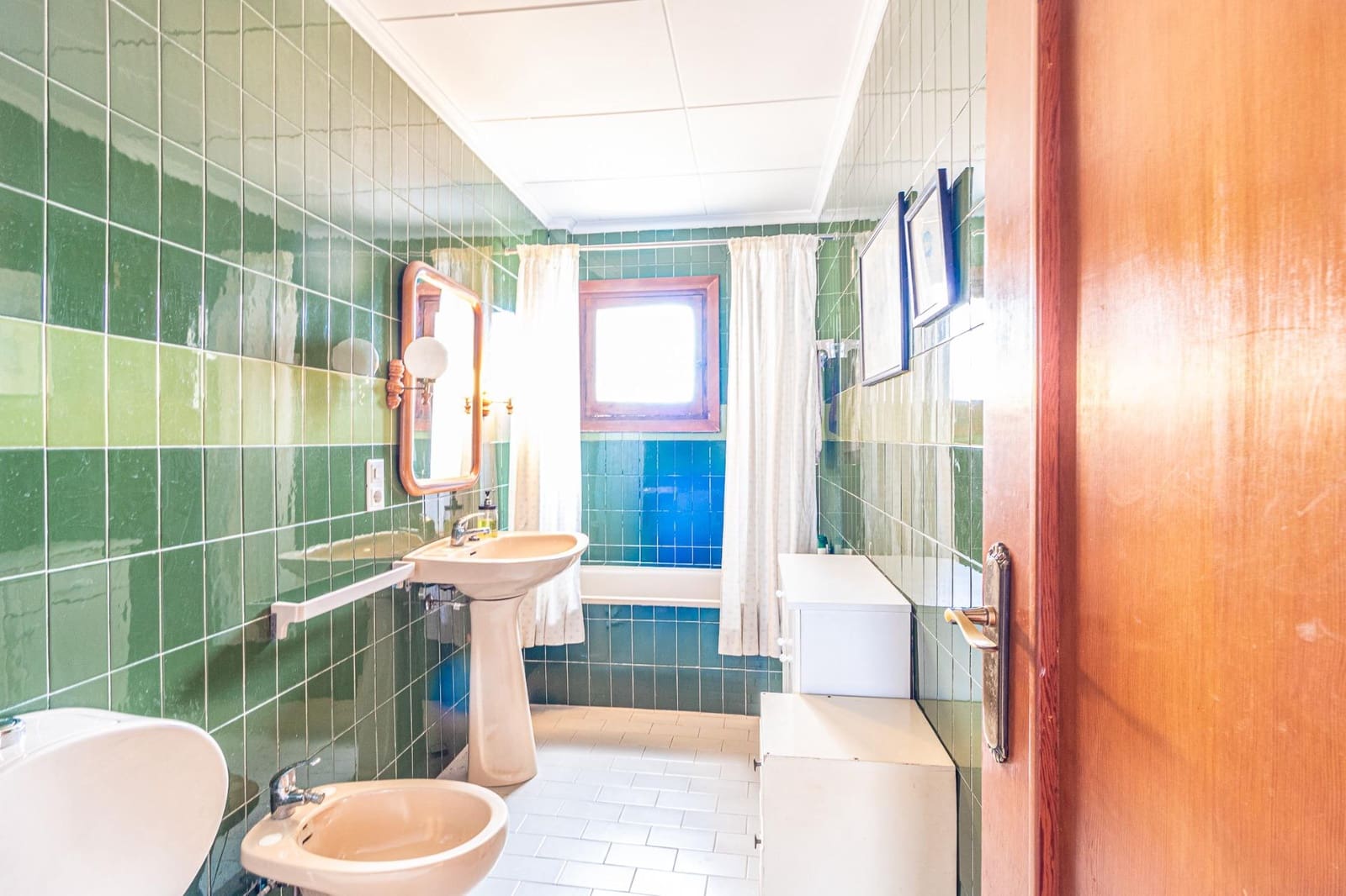 5 bedroom Villa for sale in Carlet with pool garage - € 410,000 (Ref: 9360142)