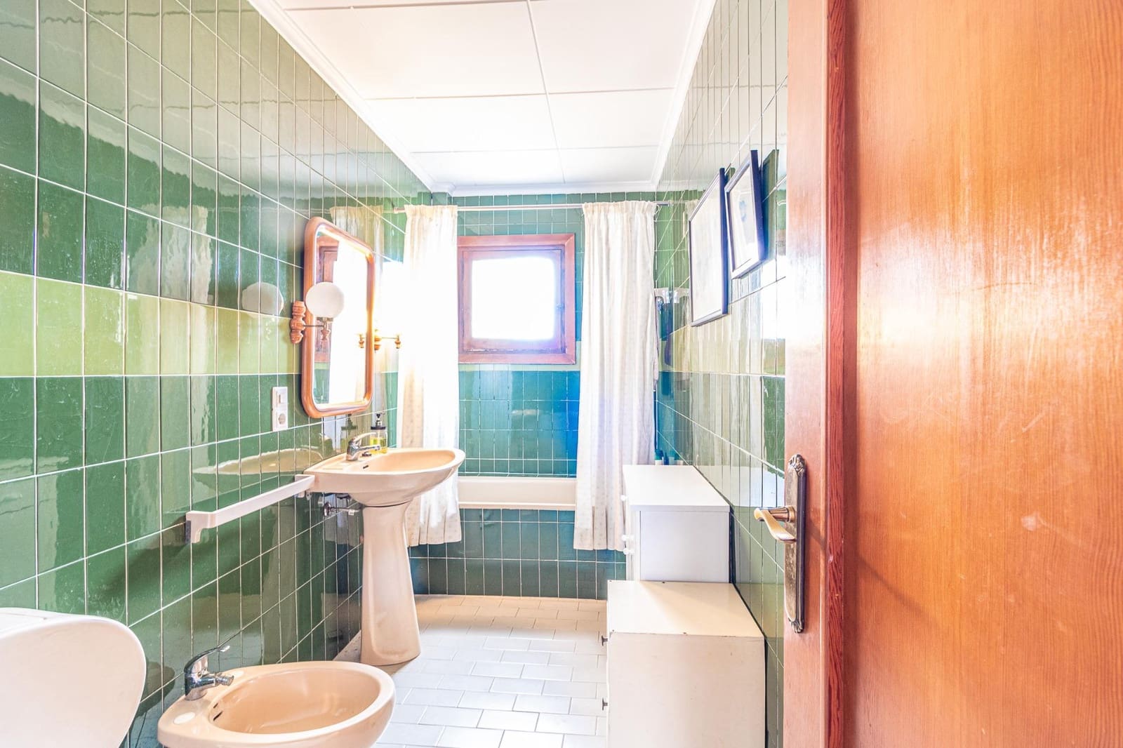 5 bedroom Villa for sale in Carlet with pool garage - € 410,000 (Ref: 9360142)