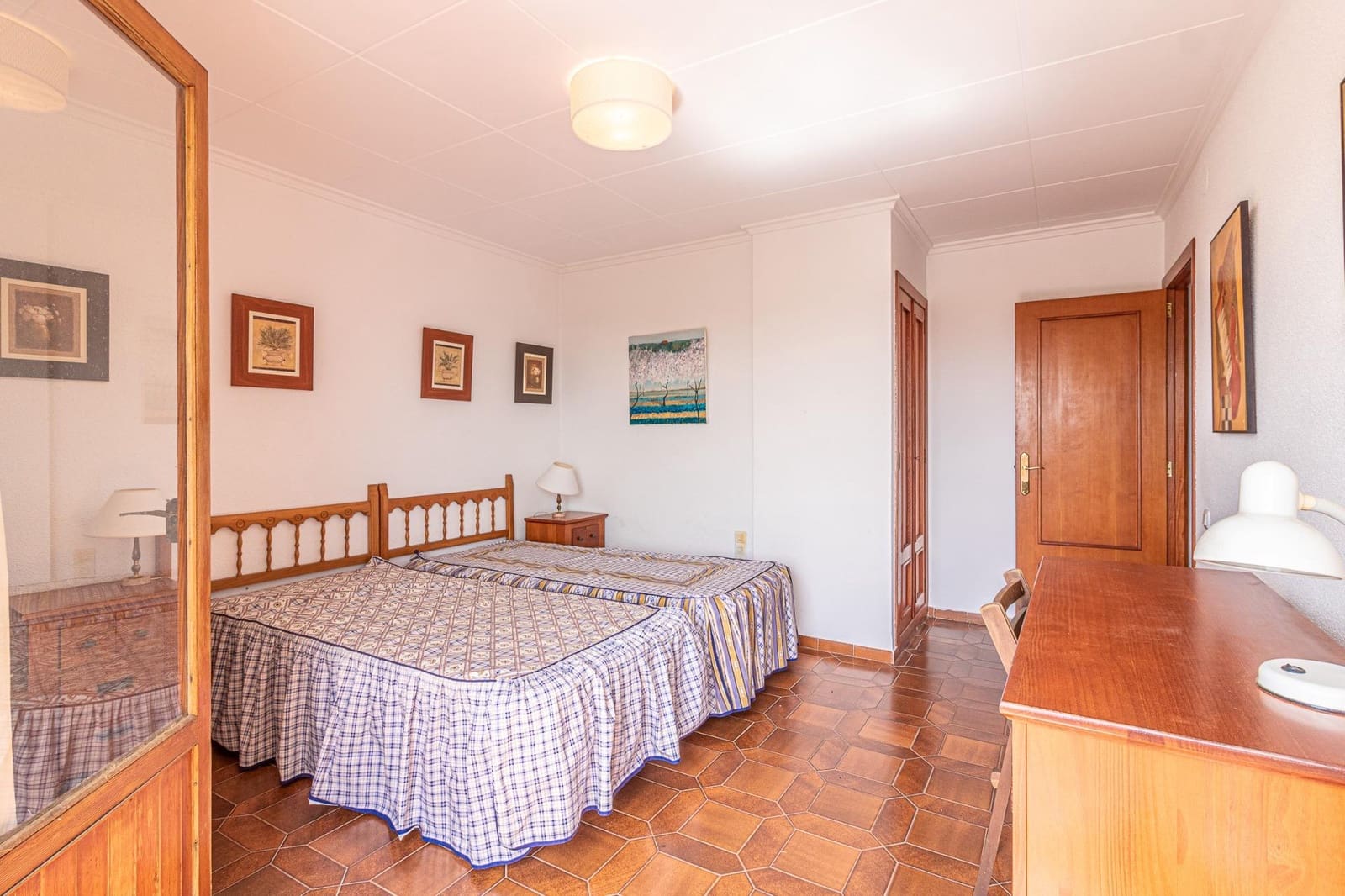 5 bedroom Villa for sale in Carlet with pool garage - € 410,000 (Ref: 9360142)