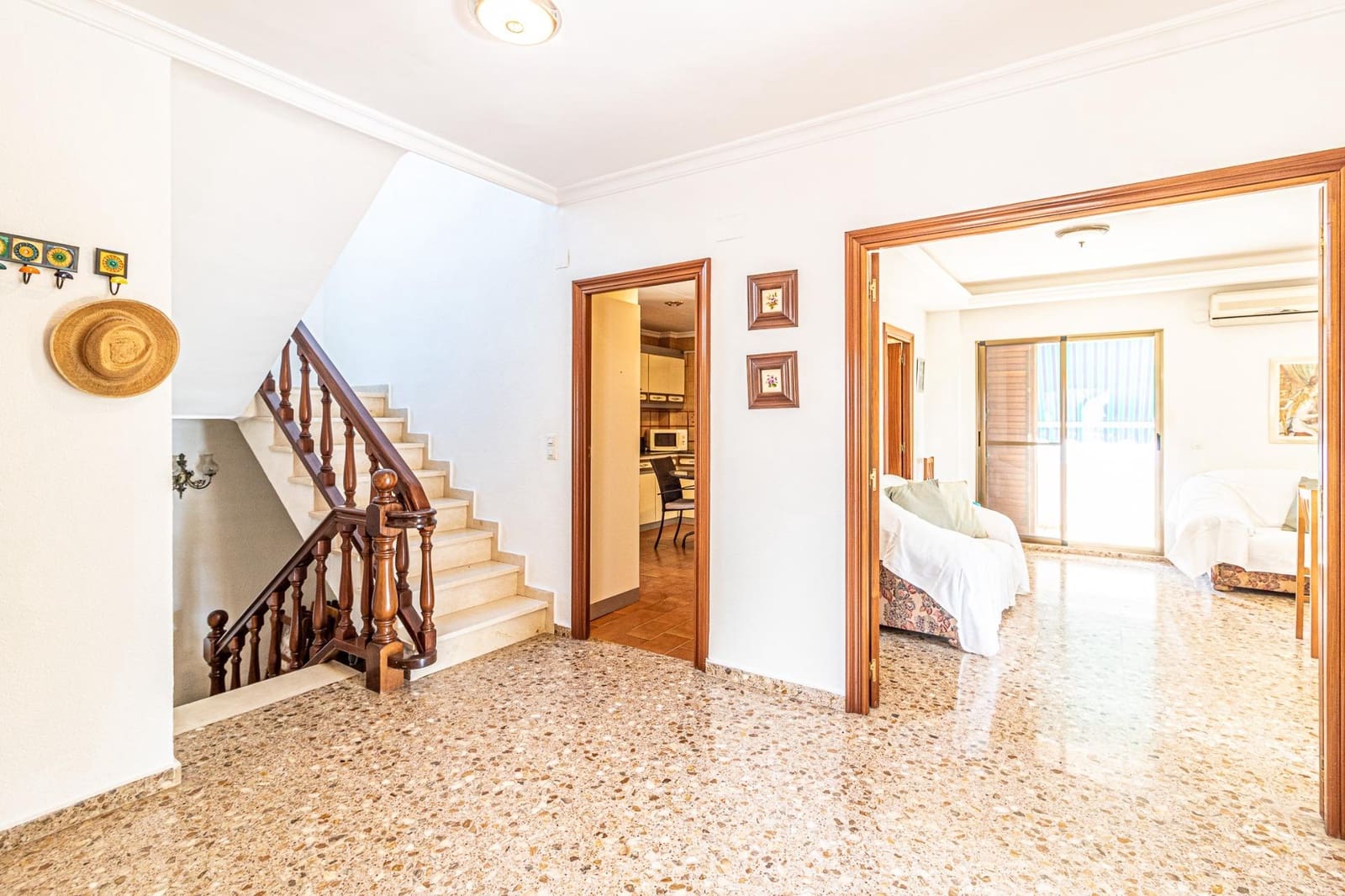 4 soverom Villa til salgs i Carlet med svømmebasseng garasje - € 400 000 (Ref: 9360146)