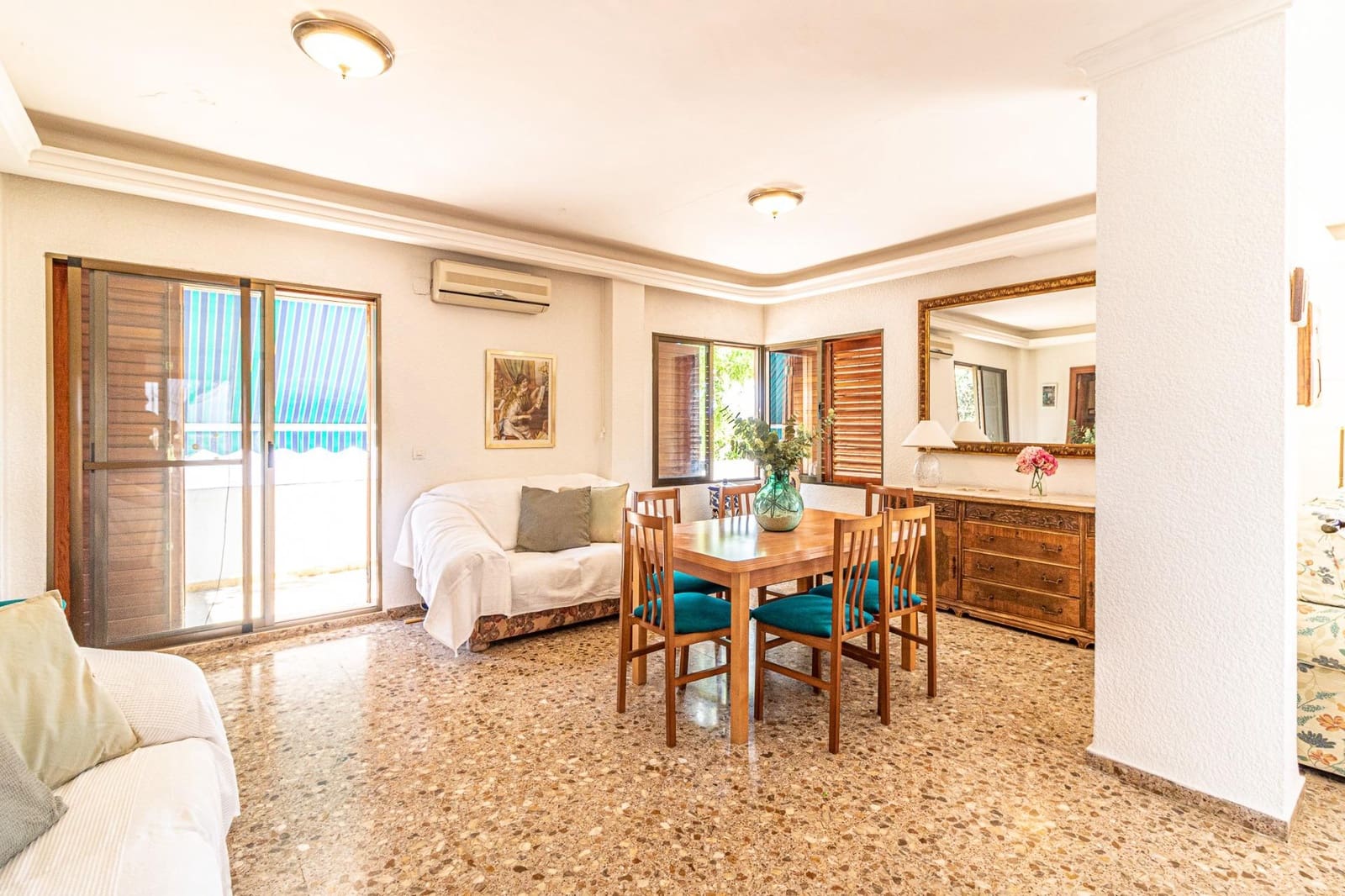 4 soverom Villa til salgs i Carlet med svømmebasseng garasje - € 400 000 (Ref: 9360146)