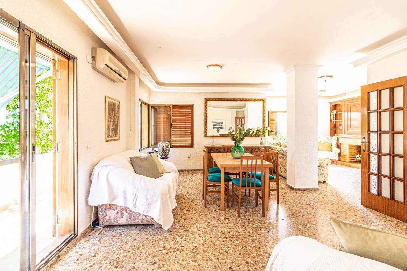 4 soverom Villa til salgs i Carlet med svømmebasseng garasje - € 400 000 (Ref: 9360146)