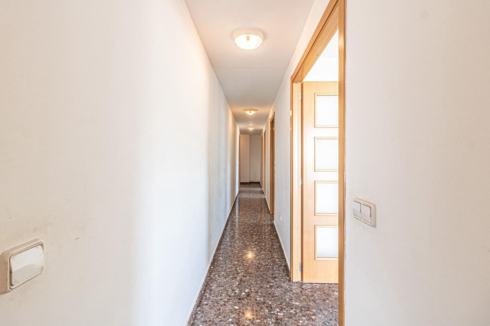 3 makuuhuone Asunto myytävänä paikassa L'Alcudia - 150 000 € (Ref: 9360147)