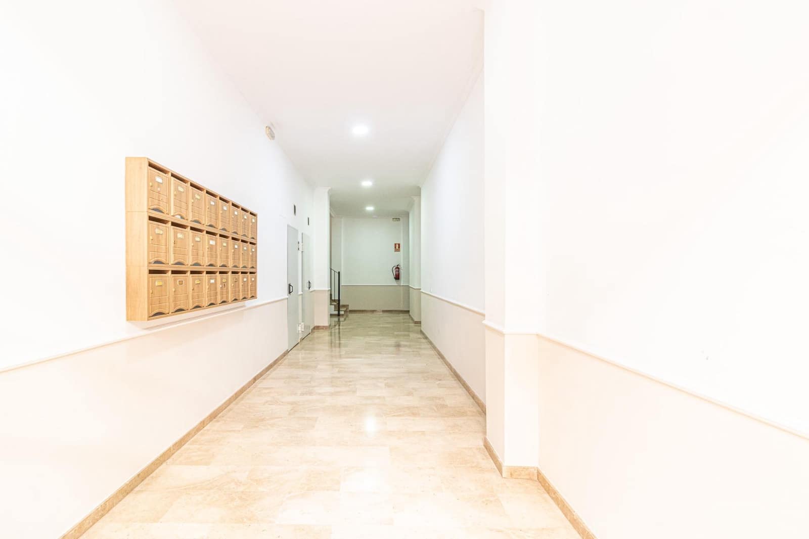 3 makuuhuone Asunto myytävänä paikassa L'Alcudia - 150 000 € (Ref: 9360147)