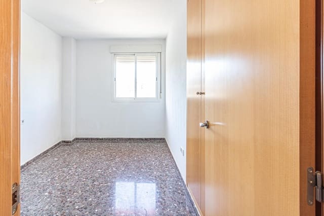 3 makuuhuone Asunto myytävänä paikassa L'Alcúdia - 150 000 € (Ref: 9360147)