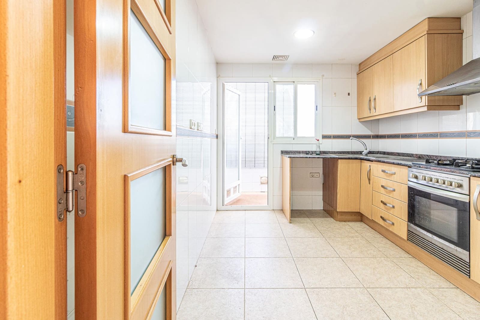 3 makuuhuone Asunto myytävänä paikassa L'Alcudia - 150 000 € (Ref: 9360147)