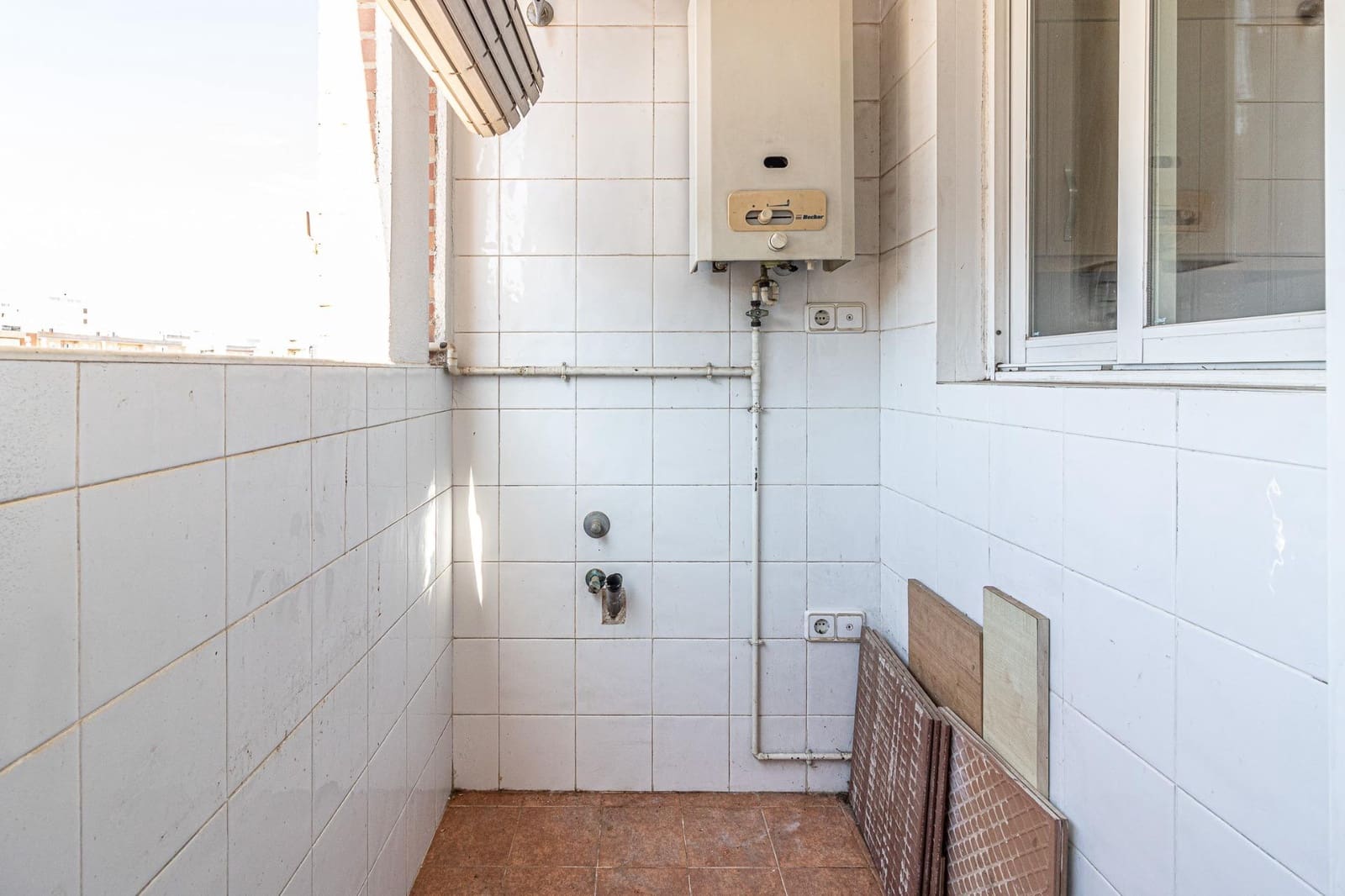 3 makuuhuone Asunto myytävänä paikassa L'Alcudia - 150 000 € (Ref: 9360147)